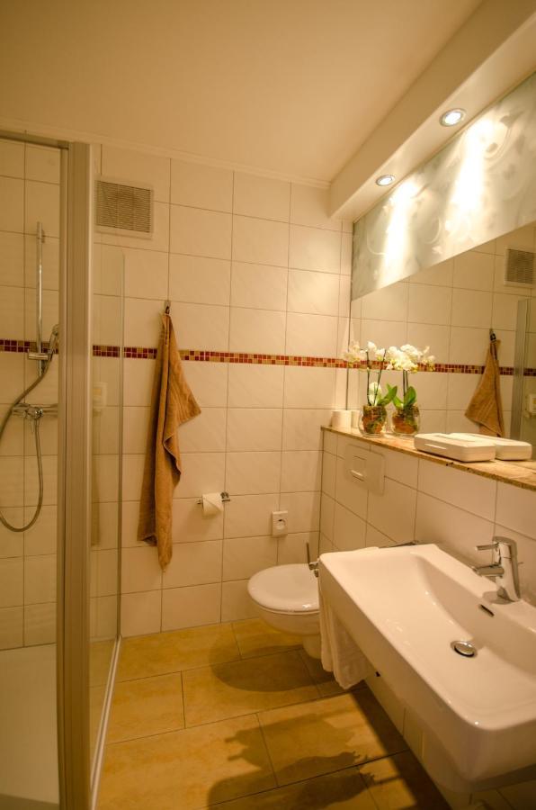 Hotel Stadt آوريش المظهر الخارجي الصورة